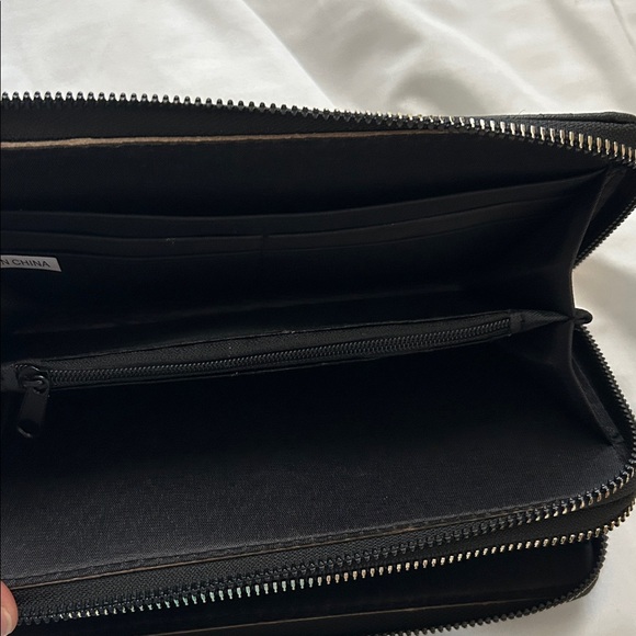 Baby phat wallet and vintage sunglasses - Picture 8 of 14